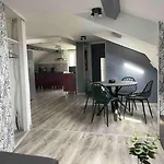 Apartment Le Moderne La Chapelle-Saint-Luc